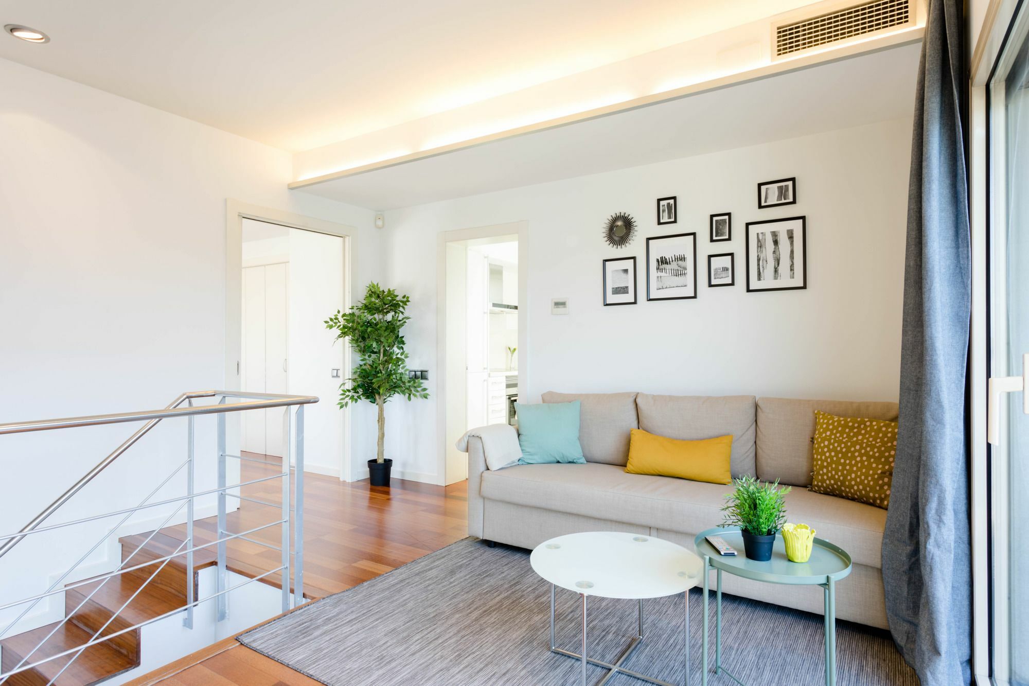 Unique Rentals - Placa Catalunya Central Apartments Barcelona Bagian luar foto